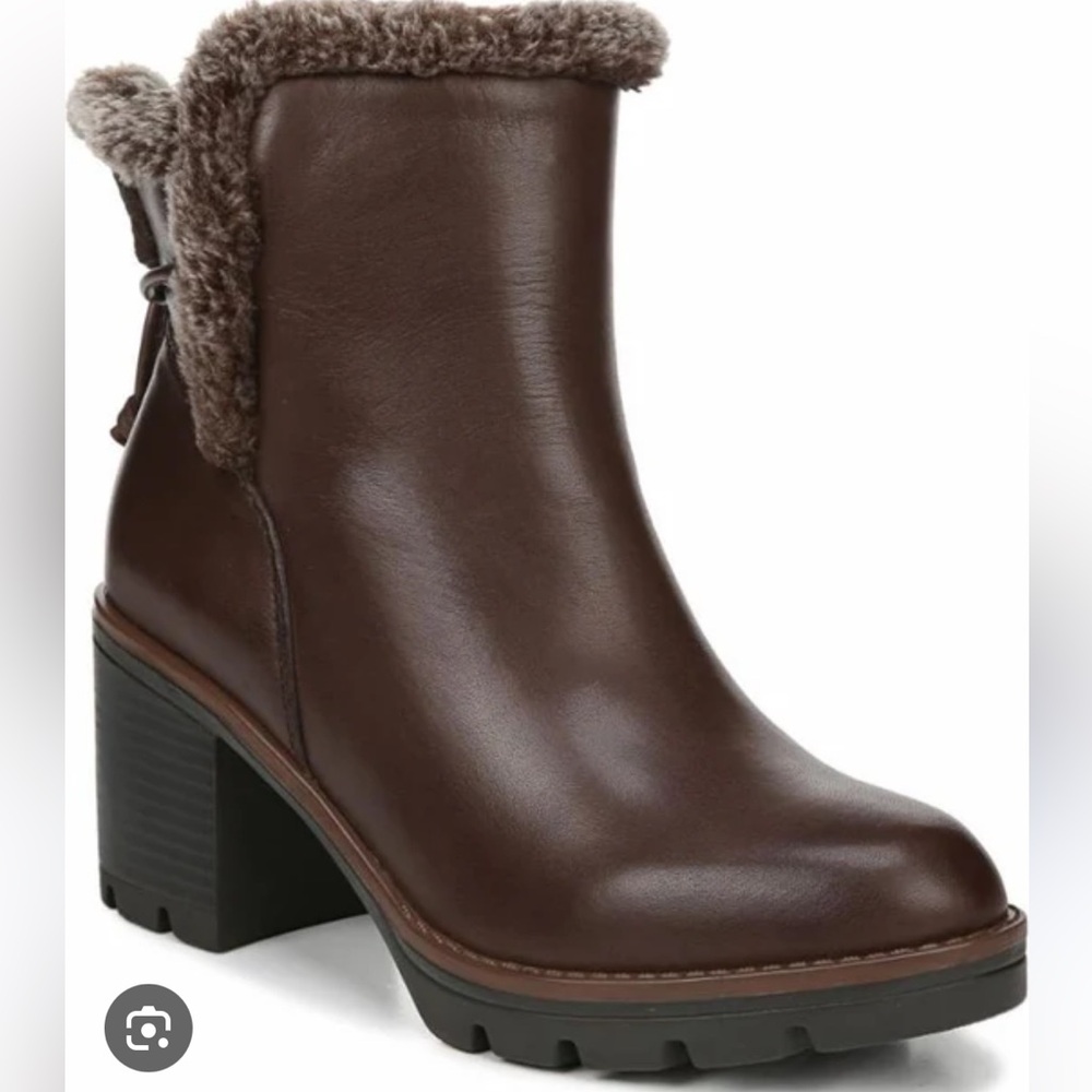 Naturalizer Valene waterproof boots